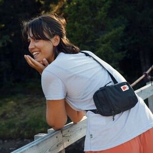 Fjallraven High Coast Pocket bag, olive green and orange